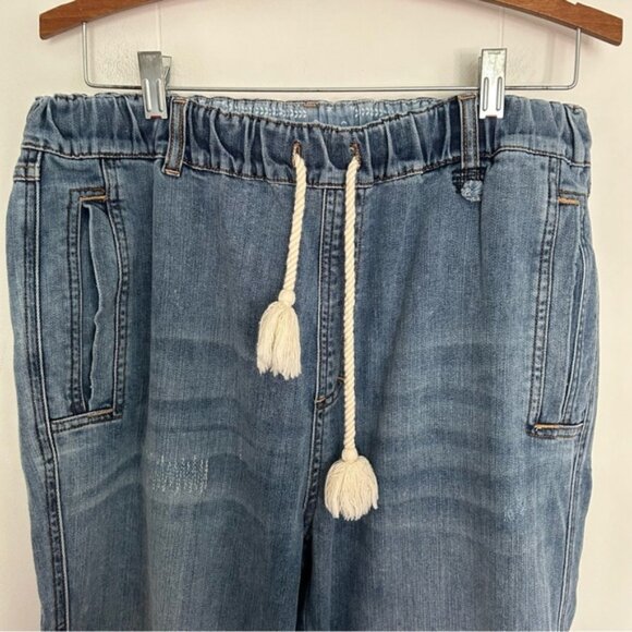 Sundance Distressed Repaired Jeans Pull-On StretchDrawstring Waist Size M - Picture 2 of 5